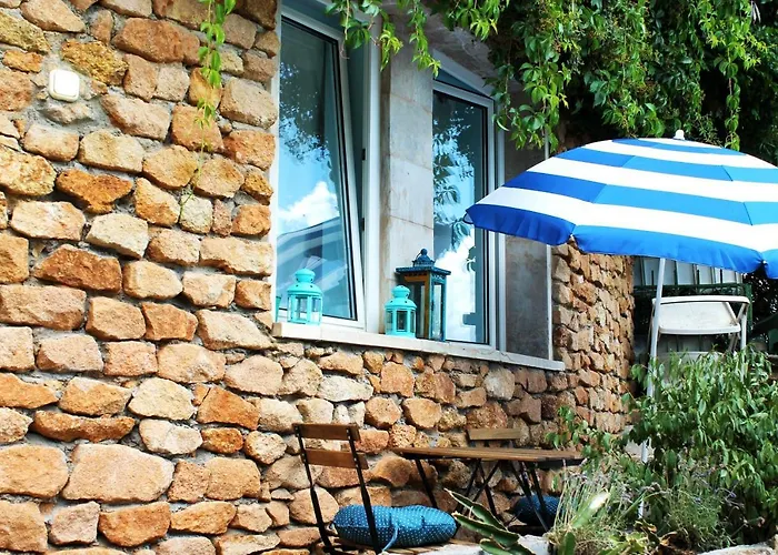 View Small House Free Parking Self Check-in