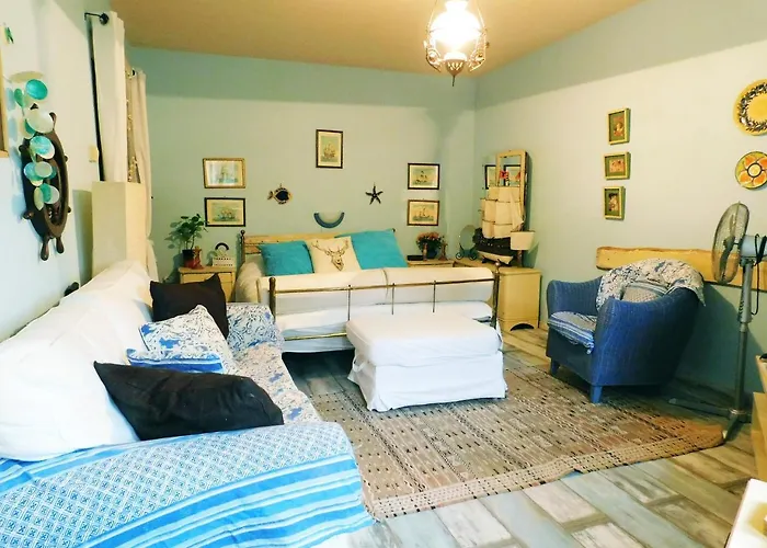 View Small House Free Parking Self Check-in