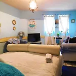 View Small House Free Parking Self Check-in