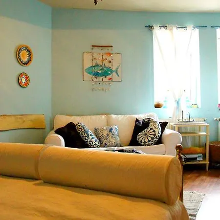 View Small House Free Parking Self Check-in Apartament *