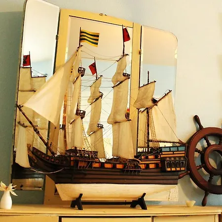 View Small House Free Parking Self Check-in *